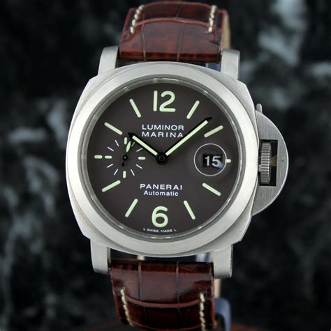 Panerai Luminor Marina Automatic PAM 240 Luxury Watch Review.